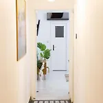 Apartament New Calea Victoriei, Old *