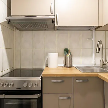 New Calea Victoriei, Old Apartment *